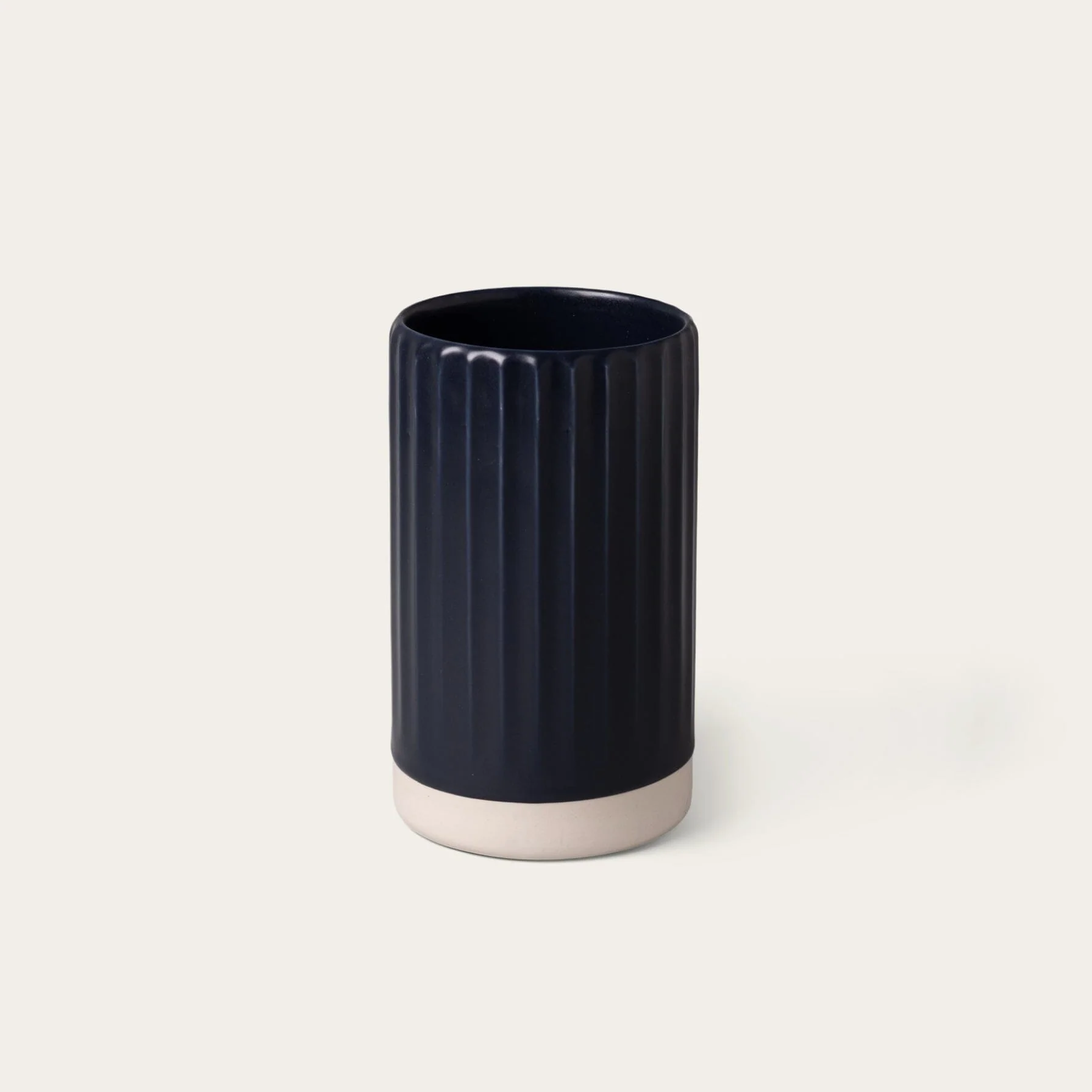 Vase - Image 26